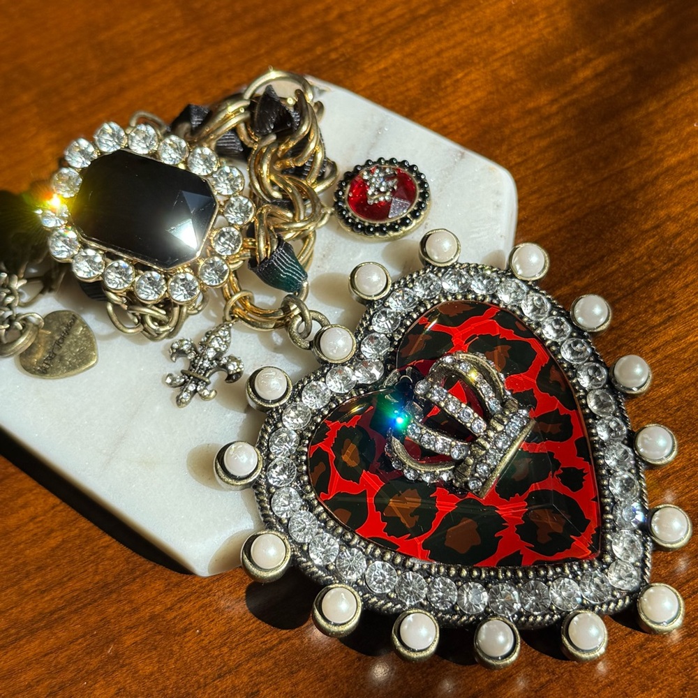 BETSEY JOHNSON ROYAL ENGAGEMENT NECKLACE